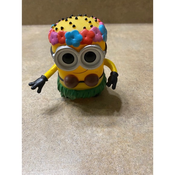 McDonald's Other - Funko POP! Vinyl Figure Movies Despicable Me Hula Minion #125 Loose OOB No Box